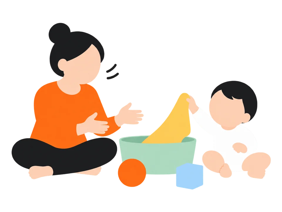 2. 子どもが出したら、「出たね」と声をかけます。全部出すのも遊びのうちです。